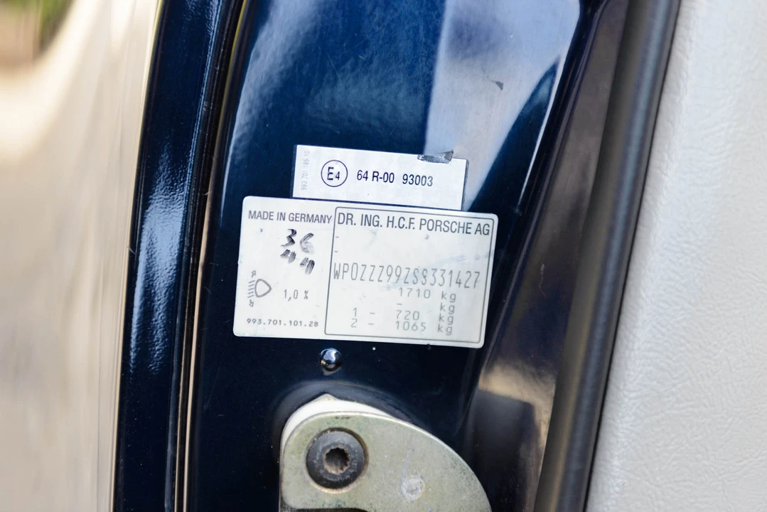 1995 Porsche 993 Carrera - Image 19 of 31