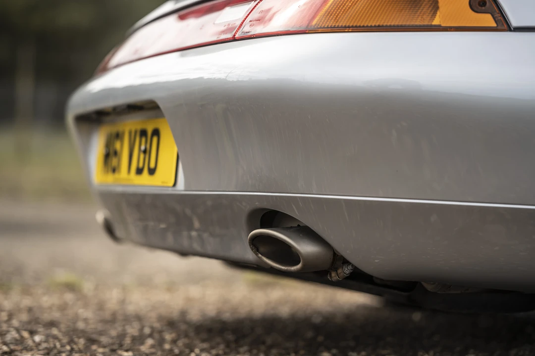 1995 Porsche 993 GT2 - Image 26 of 31