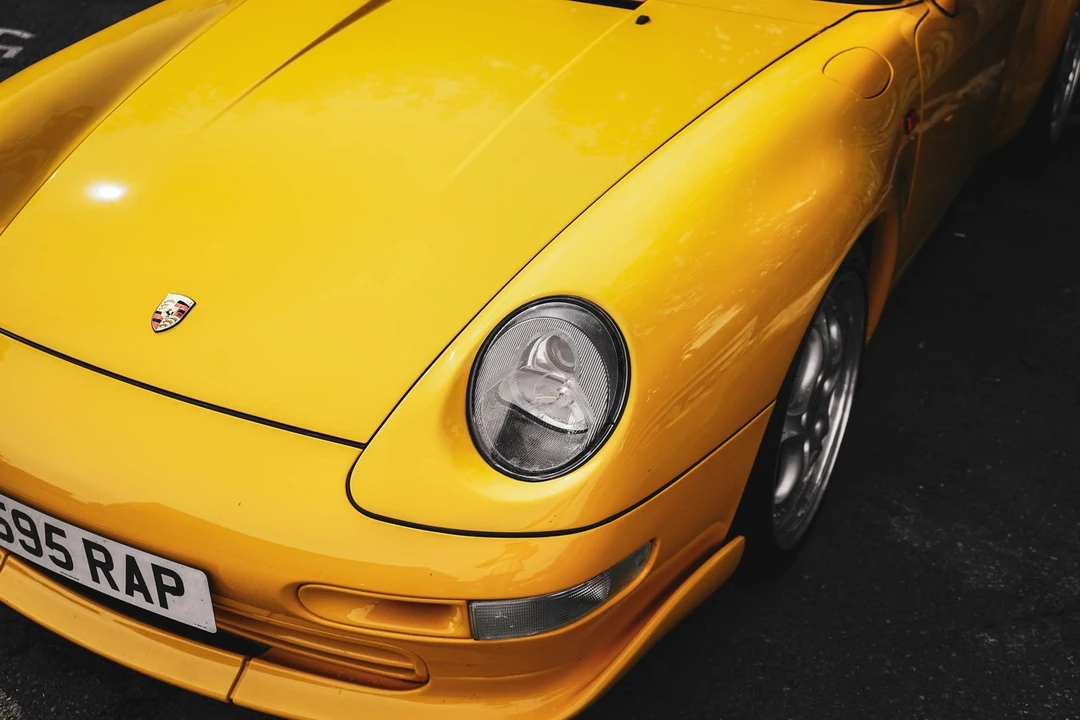 1995 Porsche 993 Carrera - Image 11 of 31