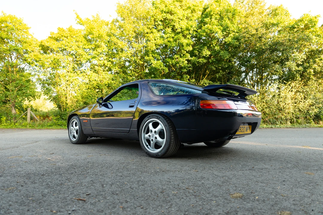 1995 Porsche 928 GTS - Image 8 of 31