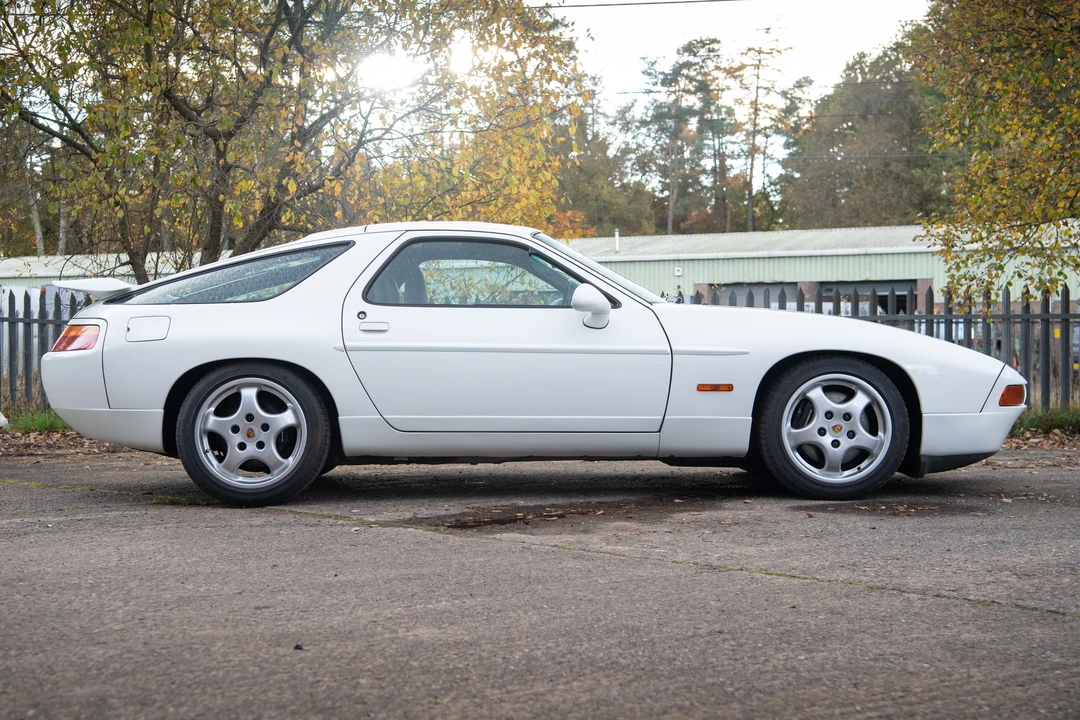 1995 Porsche 928 GTS - Image 5 of 31