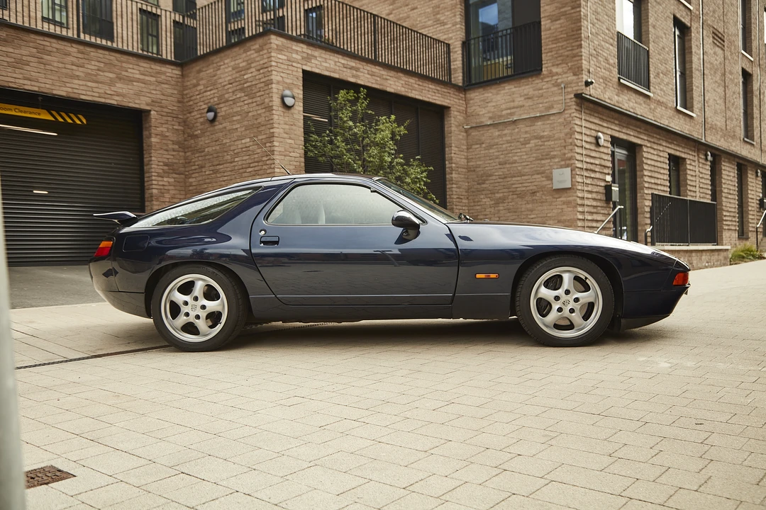 1995 Porsche 928 GTS - Image 9 of 31