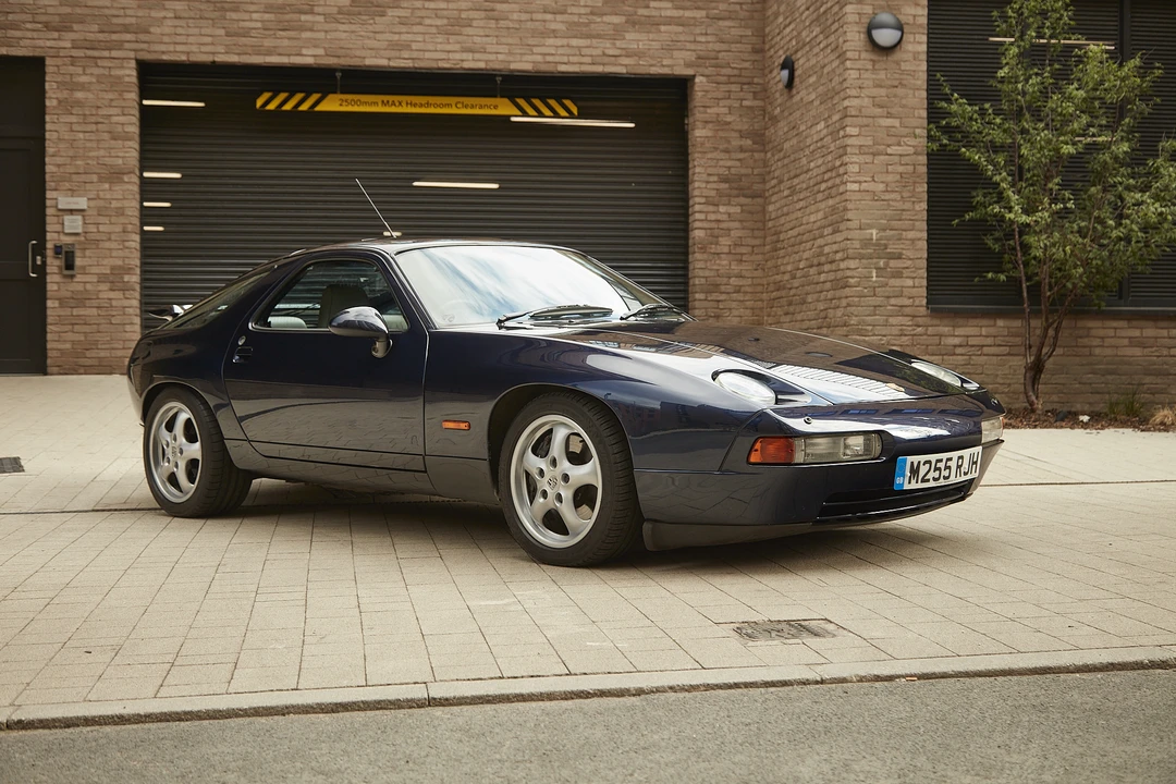 1995 Porsche 928 GTS - Image 10 of 31