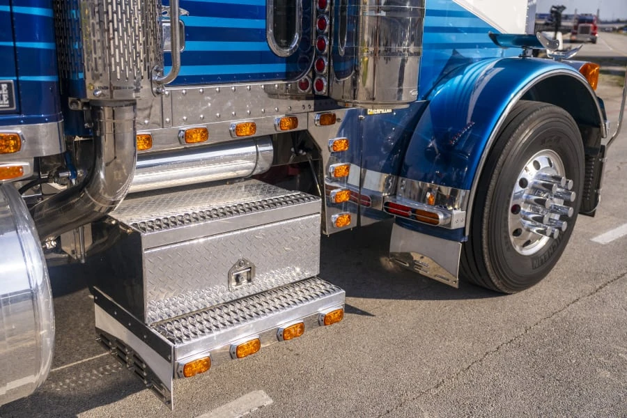 1995 Peterbilt 379 - Image 30 of 31