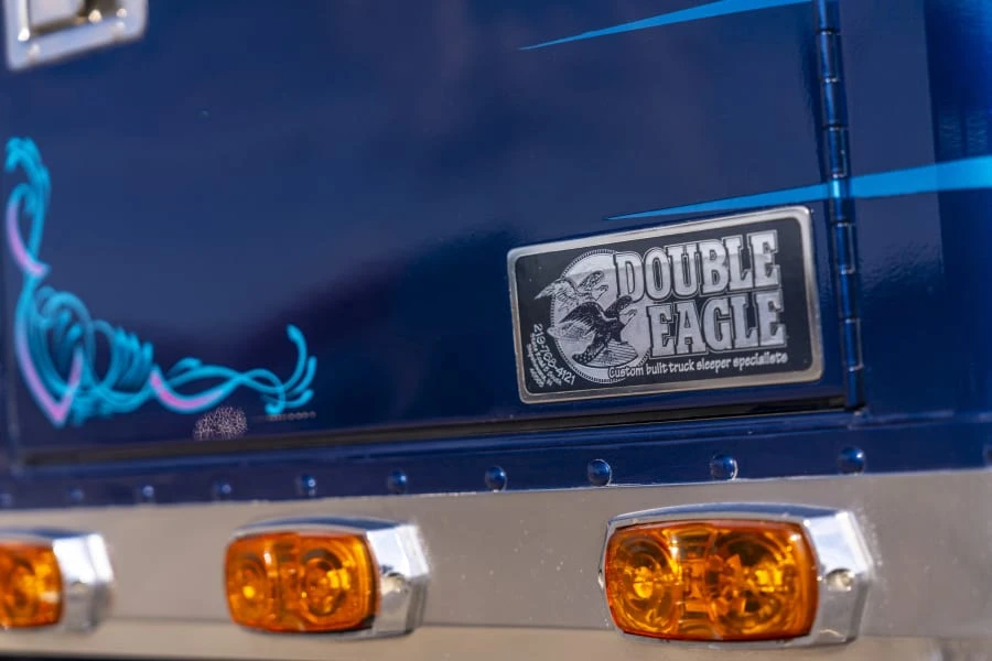 1995 Peterbilt 379 - Image 16 of 31