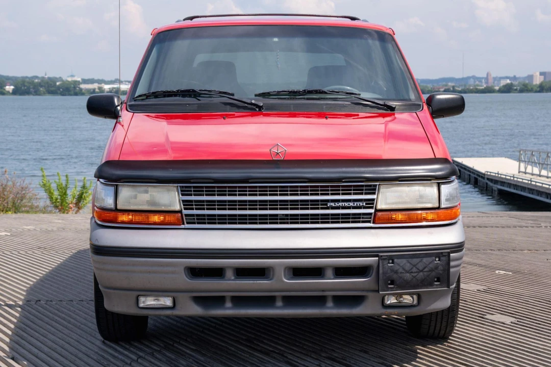 1995 Plymouth Voyager & Grand Voyager - Image 2 of 31