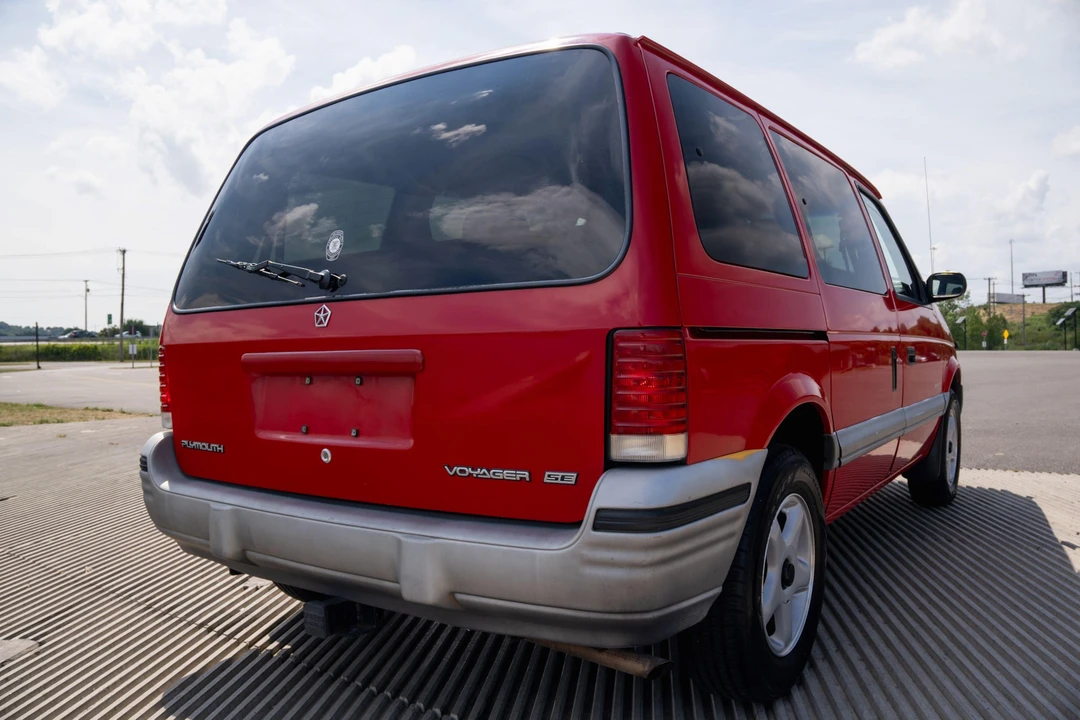1995 Plymouth Voyager & Grand Voyager - Image 10 of 31
