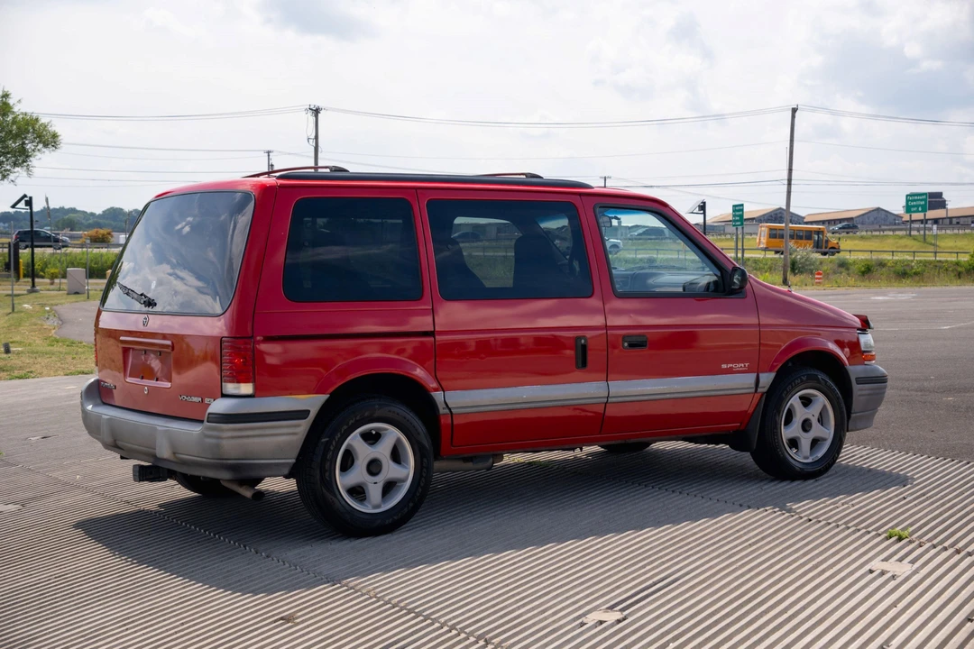 1995 Plymouth Voyager & Grand Voyager - Image 12 of 31