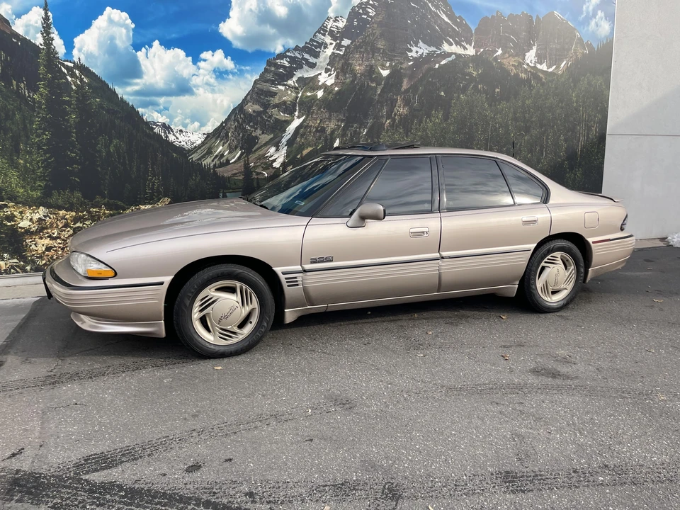 1995 Pontiac Bonneville 5th+ Gen - Image 10 of 31