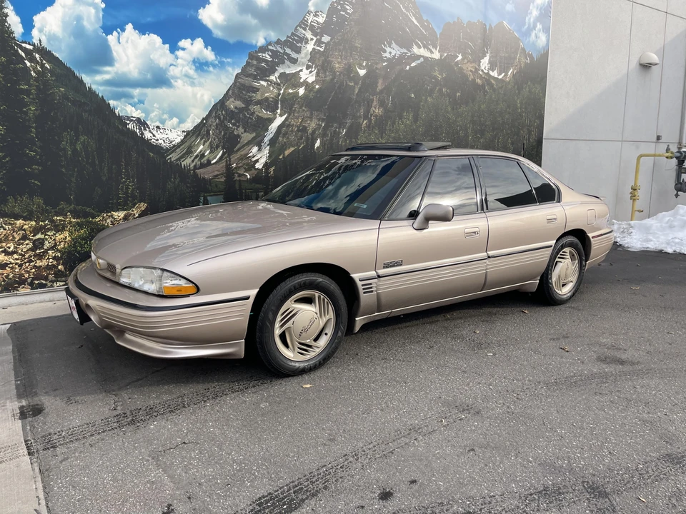 1995 Pontiac Bonneville 5th+ Gen - Image 9 of 31