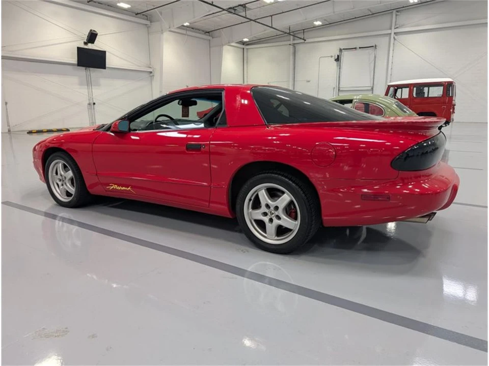 1995 Pontiac Firebird 4th Gen - Image 8 of 15