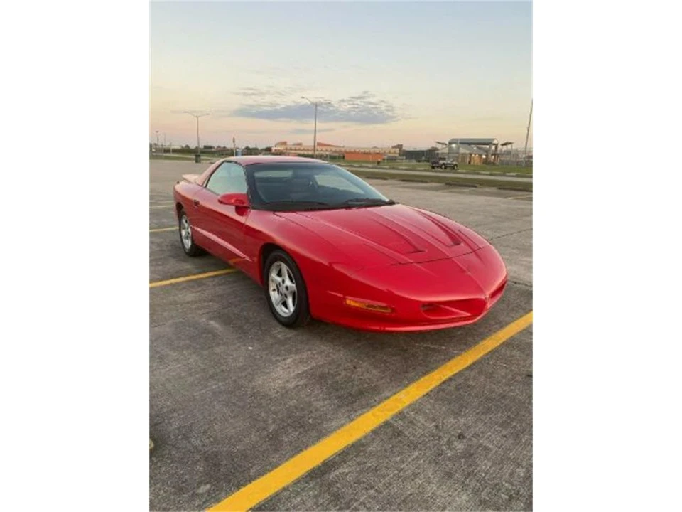 1995 Pontiac Firebird 4th Gen - Image 11 of 18