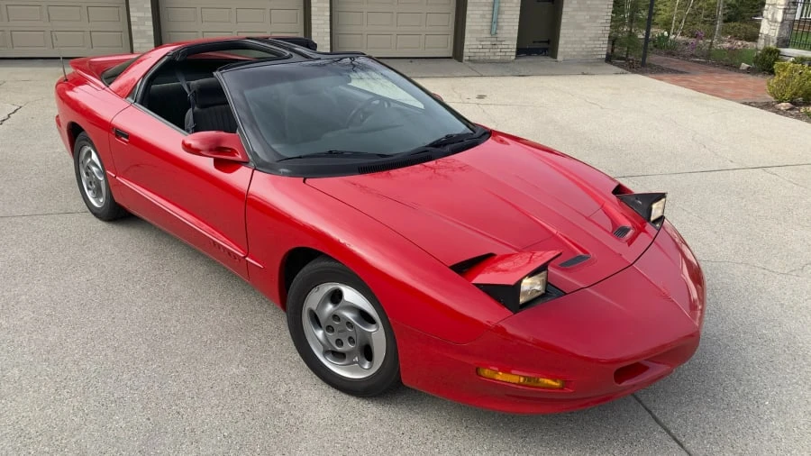 1995 Pontiac Firebird 4th Gen - Image 2 of 8
