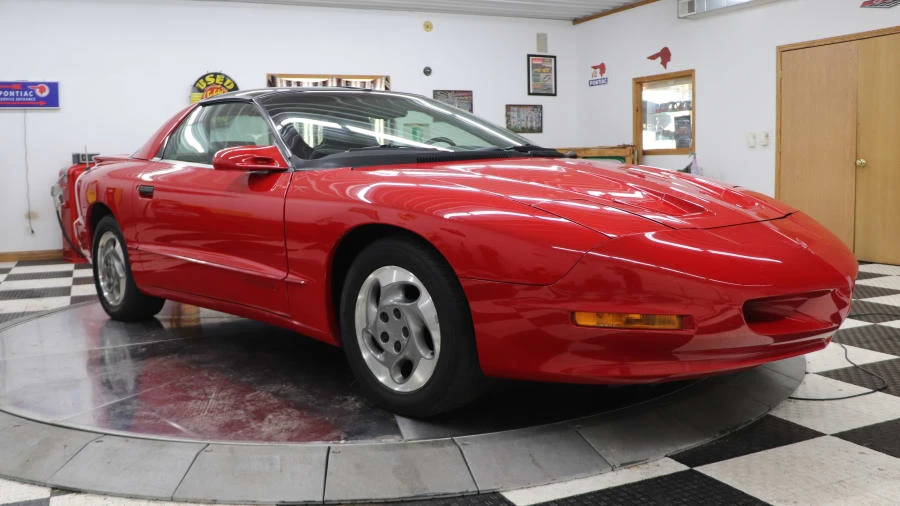1995 Pontiac Firebird 4th Gen - Image 13 of 16