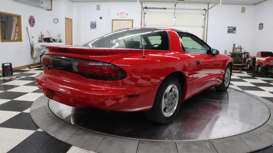 1995 Pontiac Firebird 4th Gen - Image 15 of 16