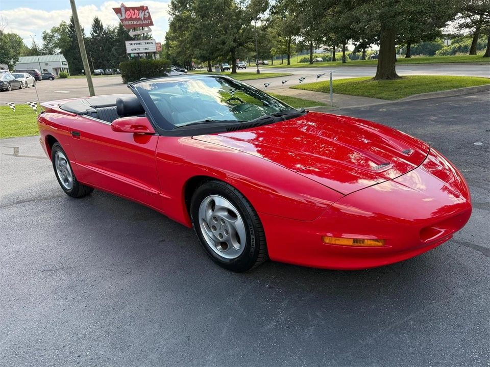 1995 Pontiac Firebird 4th Gen - Image 9 of 30