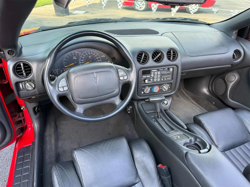 1995 Pontiac Firebird 4th Gen - Image 20 of 30