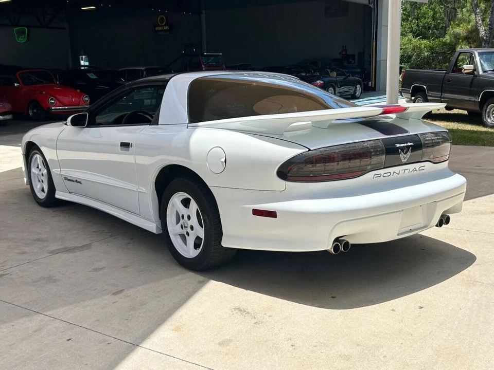 1995 Pontiac Firebird 4th Gen - Image 10 of 12
