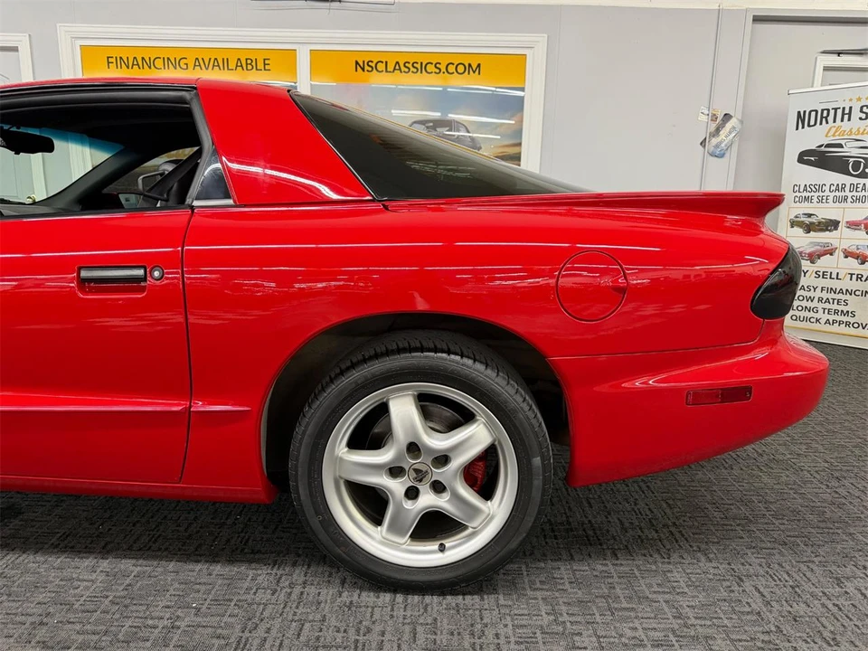 1995 Pontiac Firebird 4th Gen - Image 19 of 31