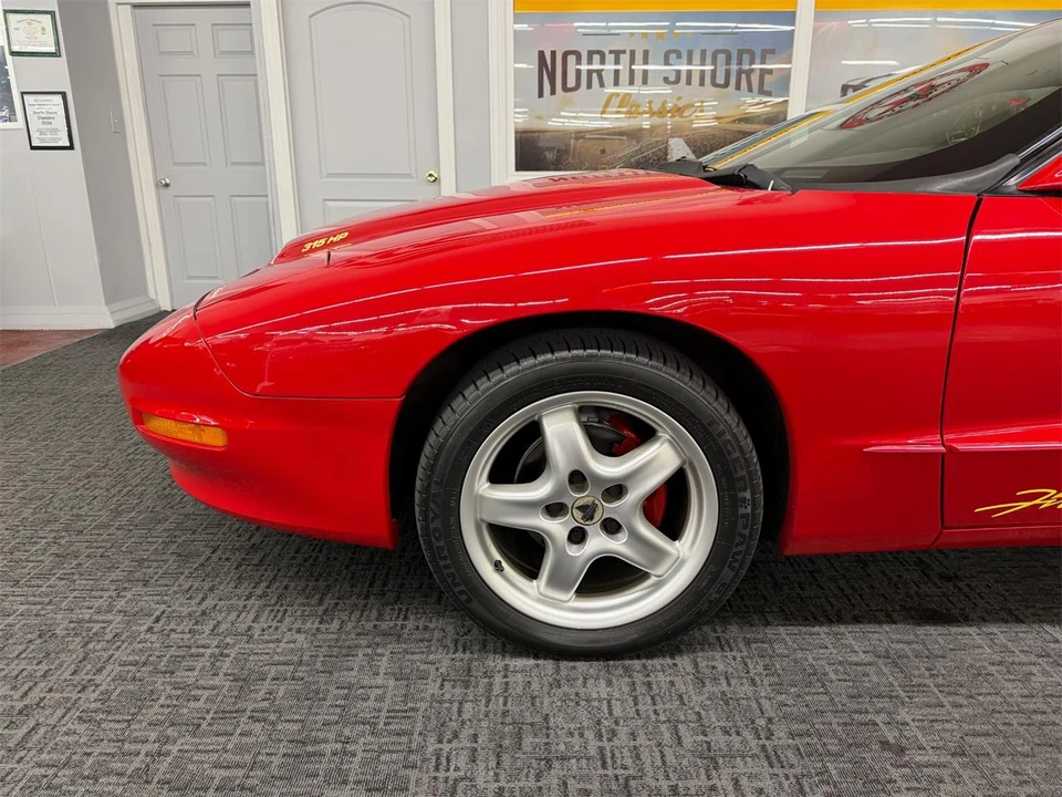 1995 Pontiac Firebird 4th Gen - Image 17 of 31
