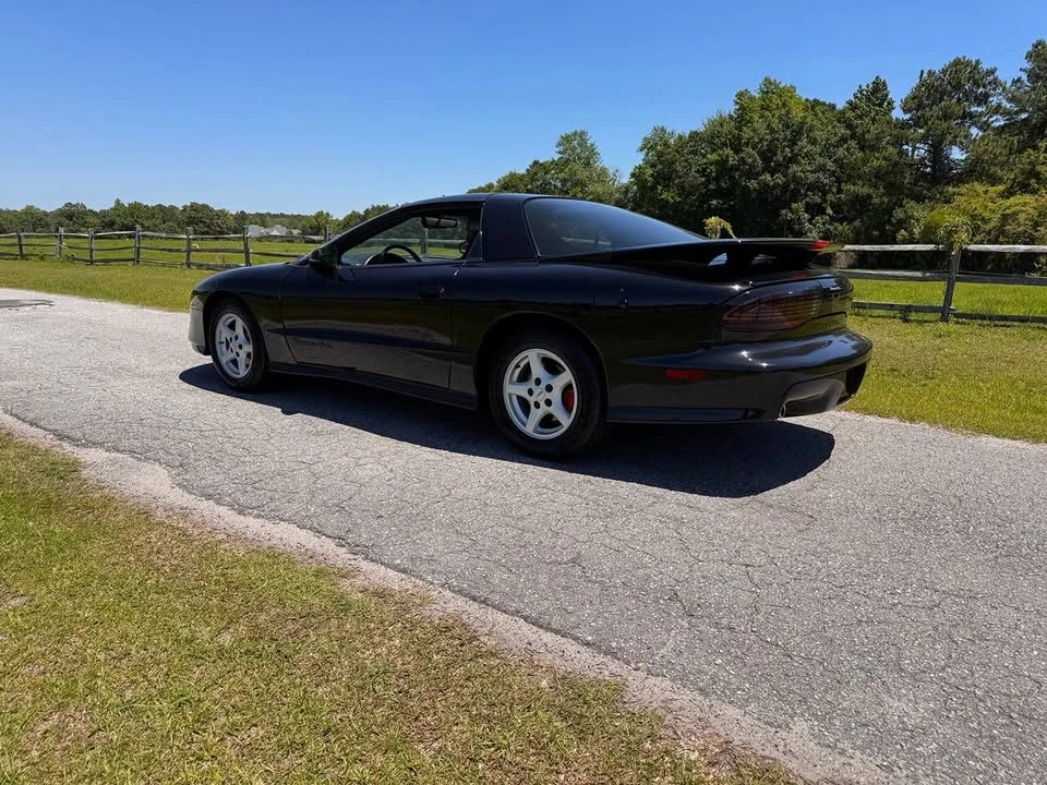 1995 Pontiac Firebird 4th Gen - Image 11 of 20