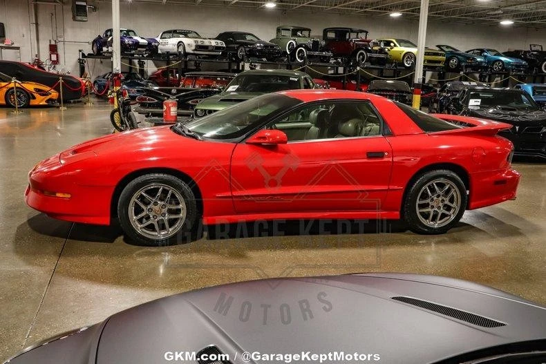 1995 Pontiac Firebird 4th Gen - Image 11 of 12