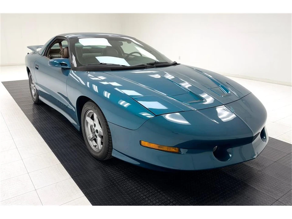 1995 Pontiac Firebird 4th Gen - Image 7 of 31