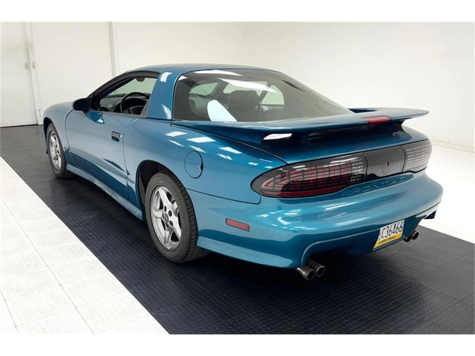 1995 Pontiac Firebird 4th Gen - Image 3 of 31
