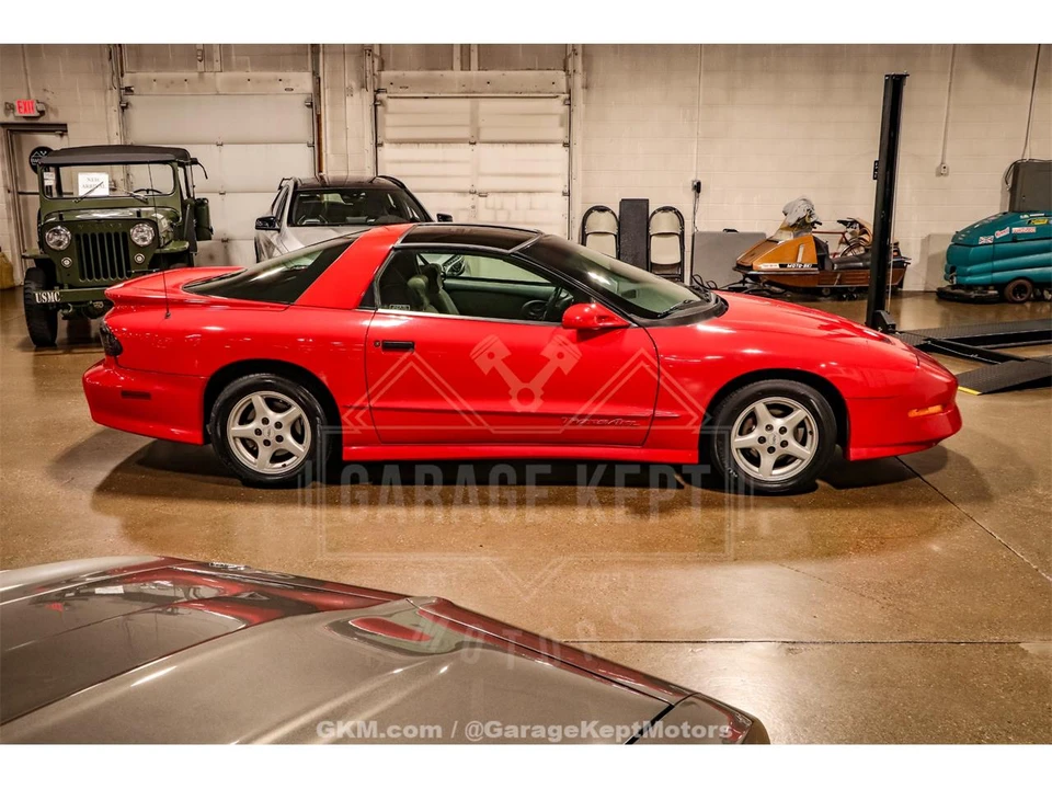 1995 Pontiac Firebird 4th Gen - Image 7 of 31