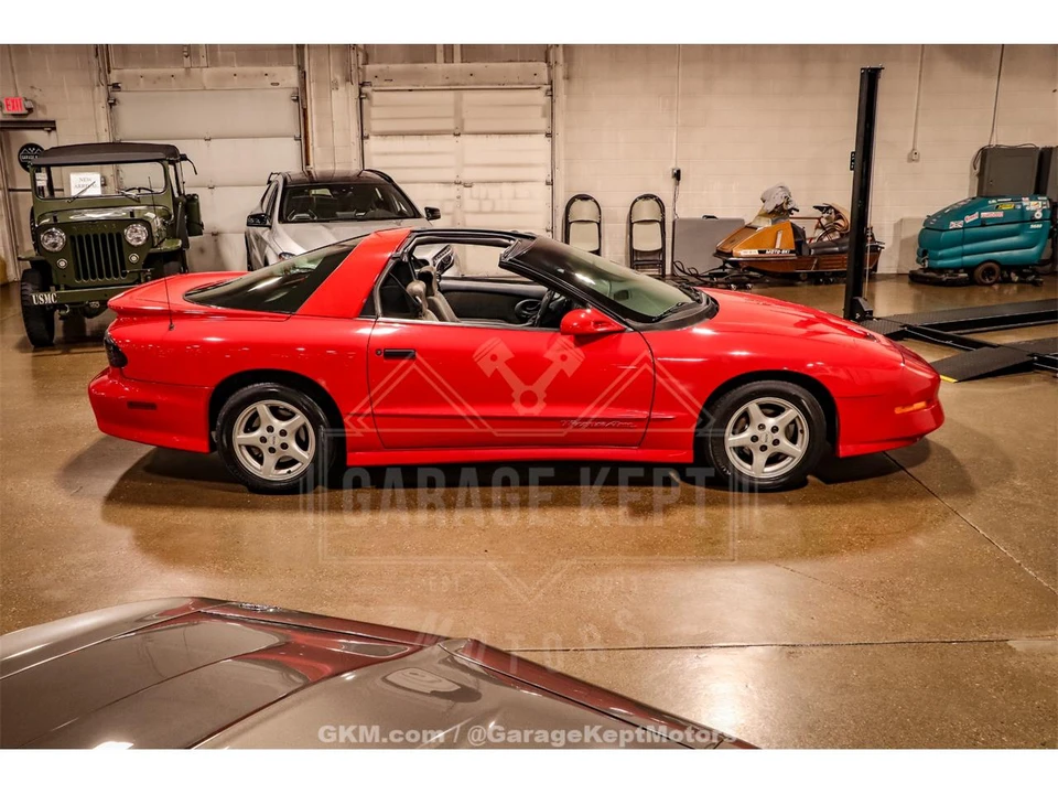 1995 Pontiac Firebird 4th Gen - Image 24 of 31