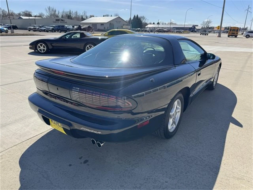 1995 Pontiac Firebird 4th Gen - Image 8 of 24