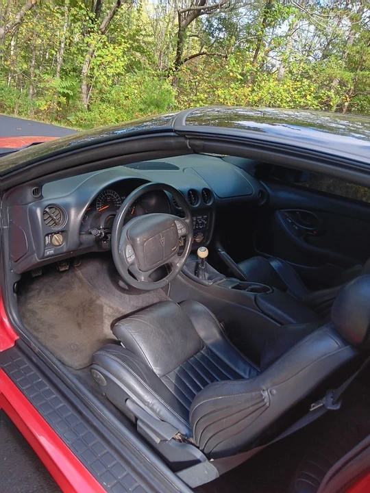 1995 Pontiac Firebird 4th Gen - Image 11 of 15