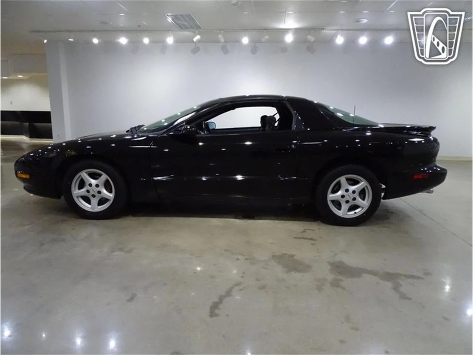 1995 Pontiac Firebird 4th Gen - Image 6 of 31