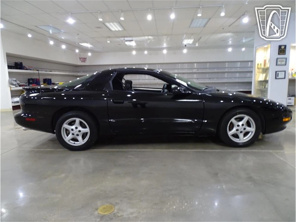 1995 Pontiac Firebird 4th Gen - Image 18 of 31