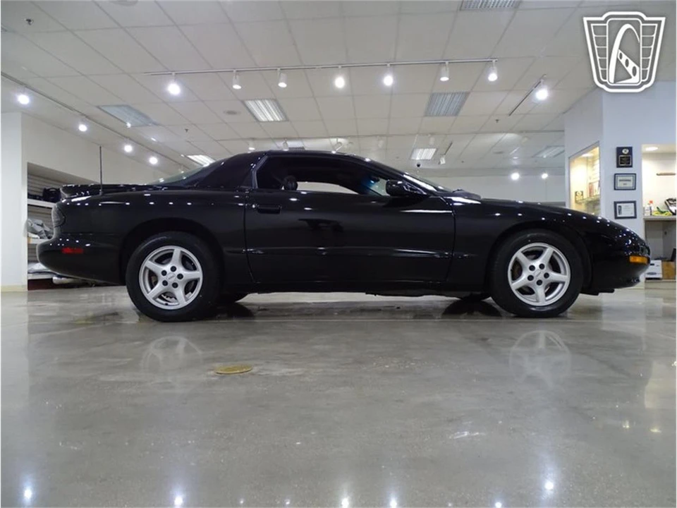 1995 Pontiac Firebird 4th Gen - Image 19 of 31