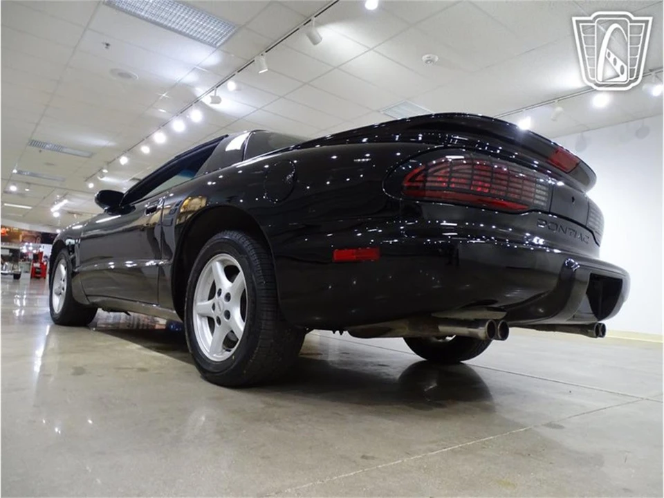 1995 Pontiac Firebird 4th Gen - Image 10 of 31