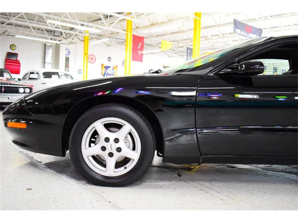 1995 Pontiac Firebird 4th Gen - Image 21 of 31