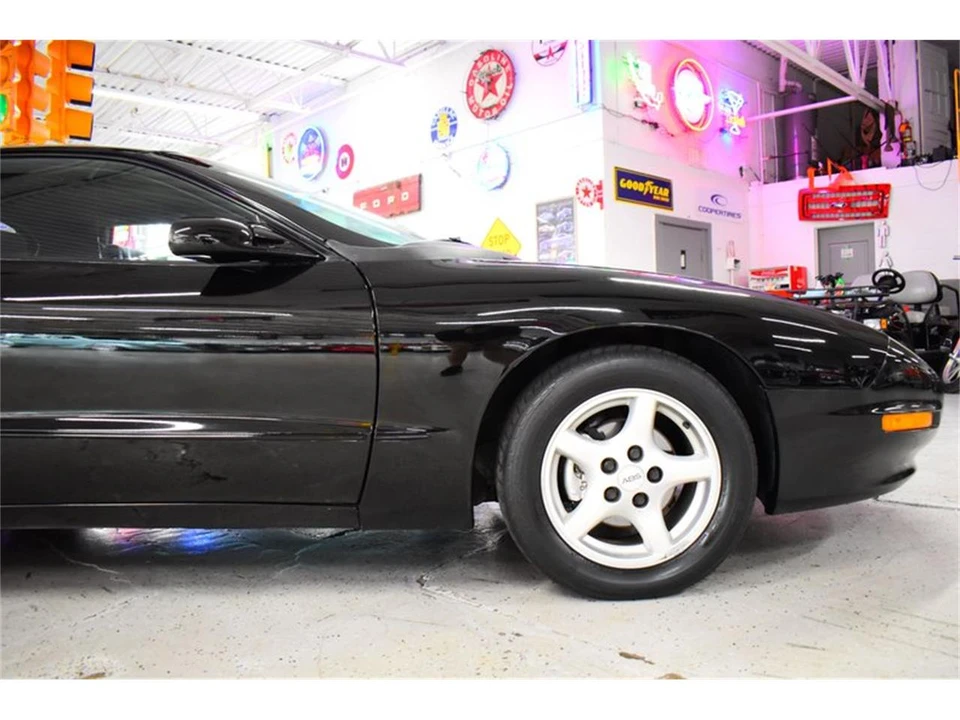 1995 Pontiac Firebird 4th Gen - Image 8 of 31
