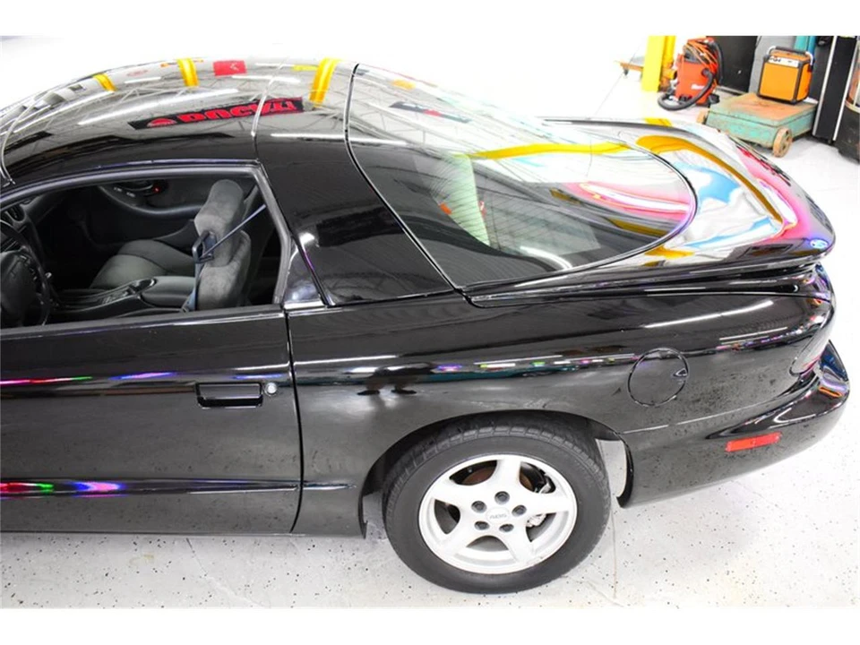 1995 Pontiac Firebird 4th Gen - Image 19 of 31