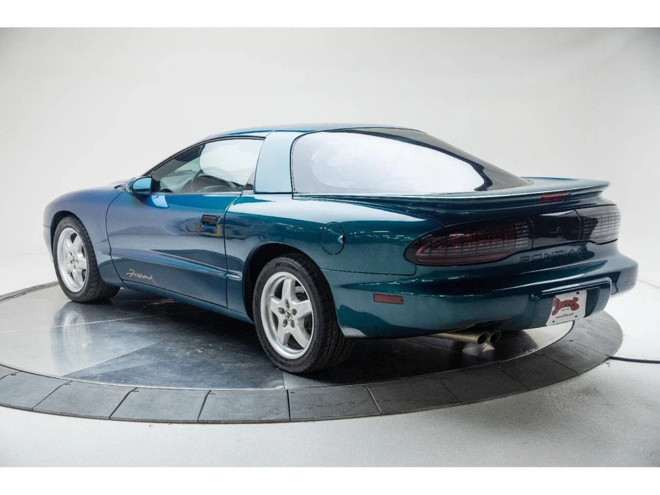 1995 Pontiac Firebird 4th Gen - Image 16 of 31