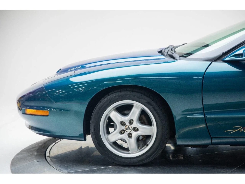 1995 Pontiac Firebird 4th Gen - Image 7 of 31