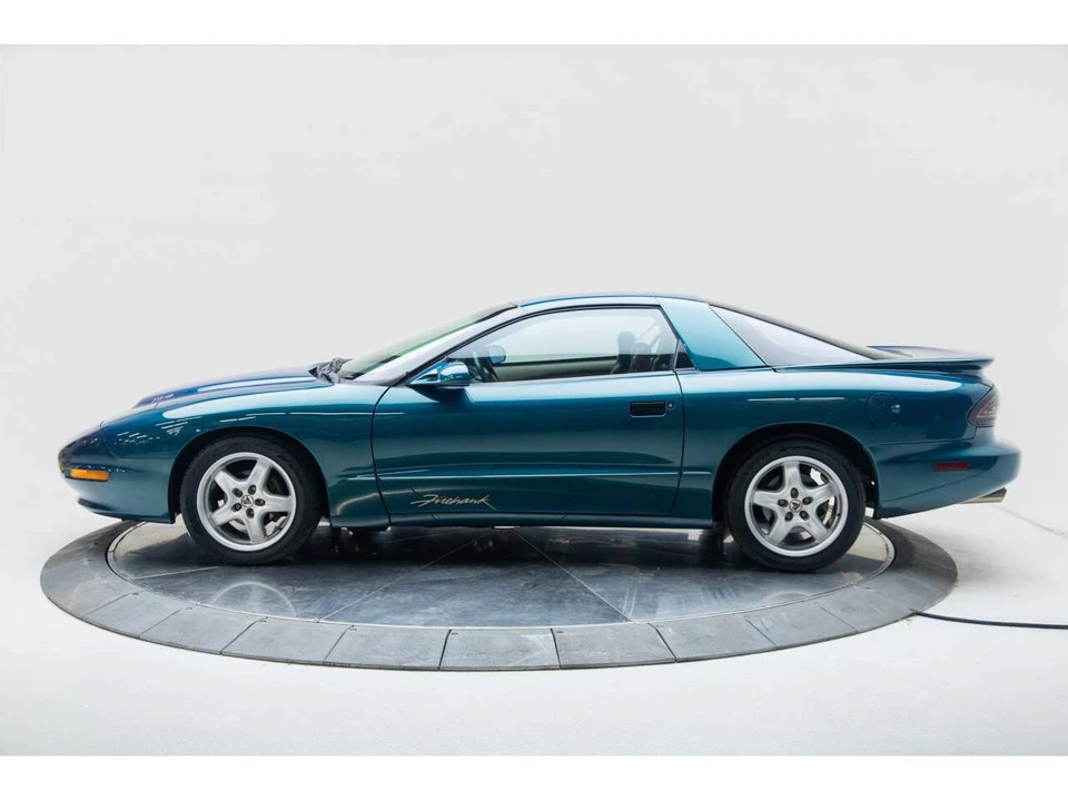 1995 Pontiac Firebird 4th Gen - Image 2 of 31