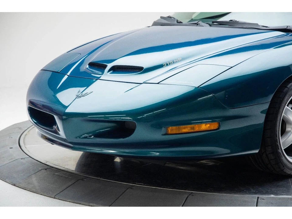 1995 Pontiac Firebird 4th Gen - Image 17 of 31