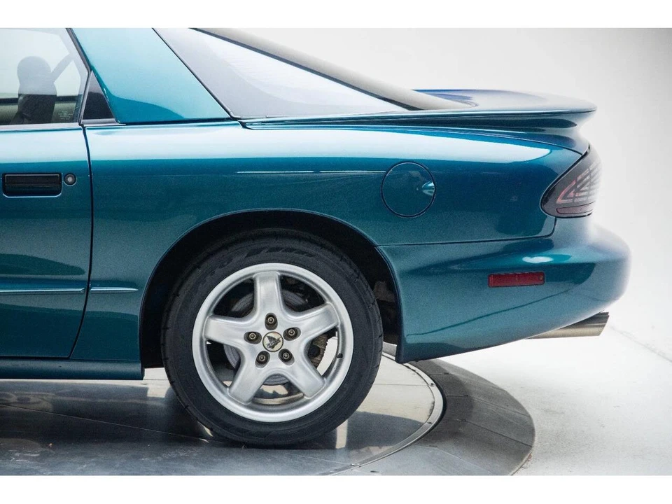 1995 Pontiac Firebird 4th Gen - Image 9 of 31