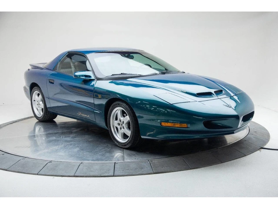 1995 Pontiac Firebird 4th Gen - Image 14 of 31