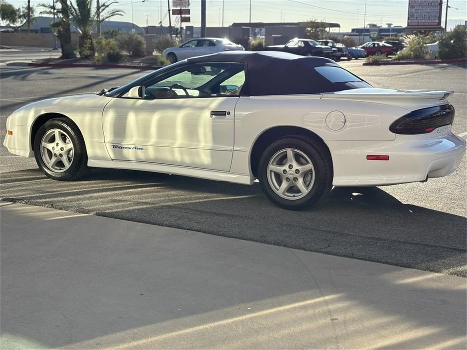 1995 Pontiac Firebird 4th Gen - Image 4 of 31