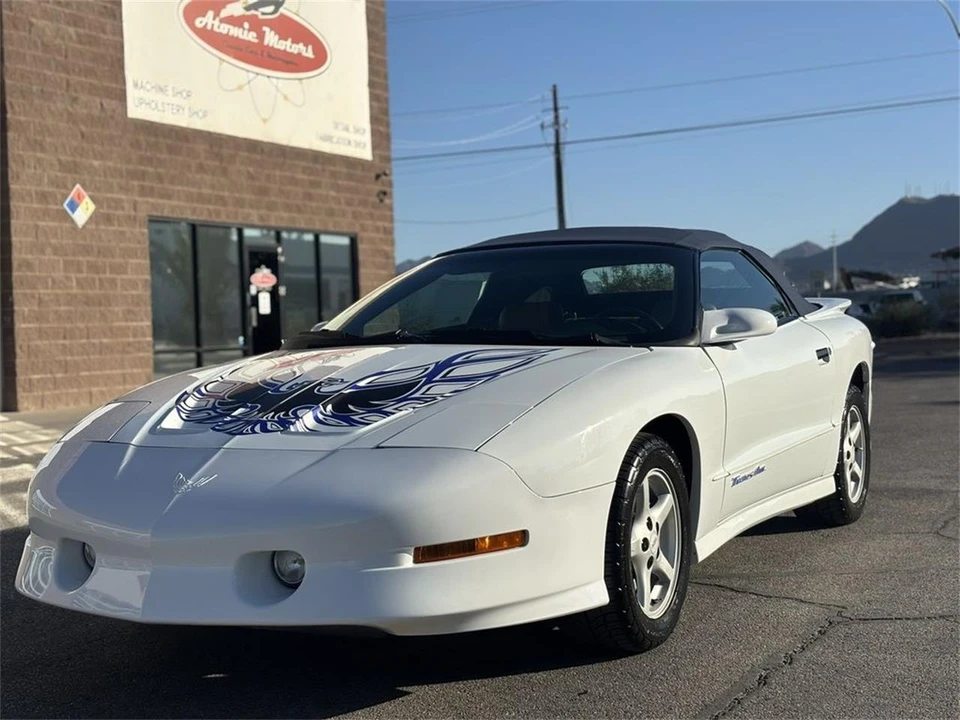 1995 Pontiac Firebird 4th Gen - Image 13 of 31