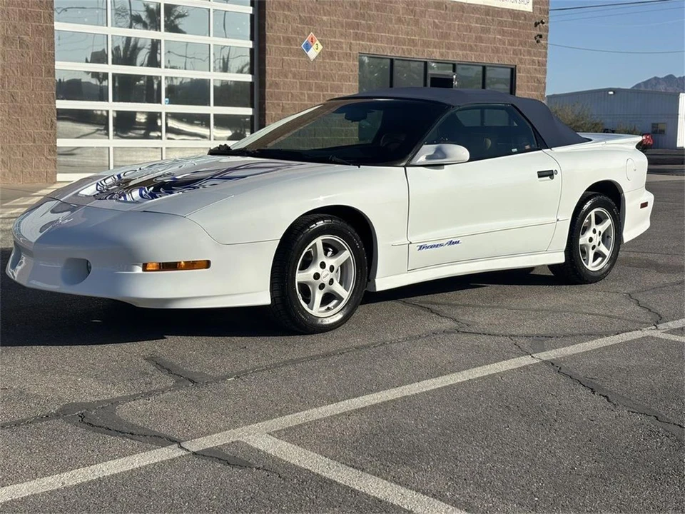1995 Pontiac Firebird 4th Gen - Image 14 of 31