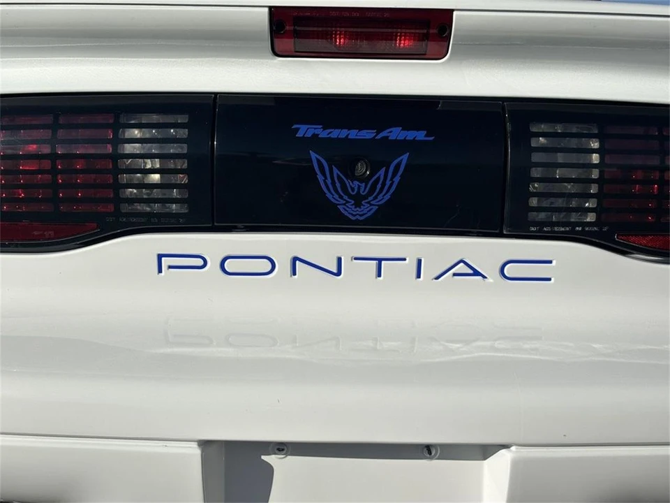 1995 Pontiac Firebird 4th Gen - Image 27 of 31