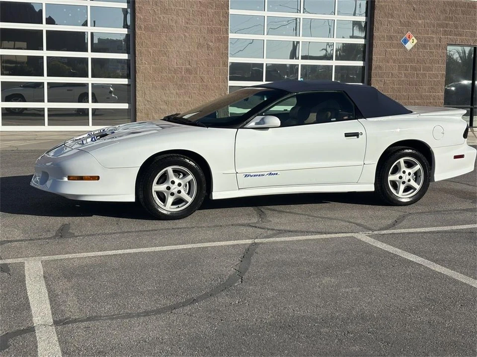 1995 Pontiac Firebird 4th Gen - Image 15 of 31